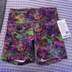 6” Lululemon HR Wunder Train Short